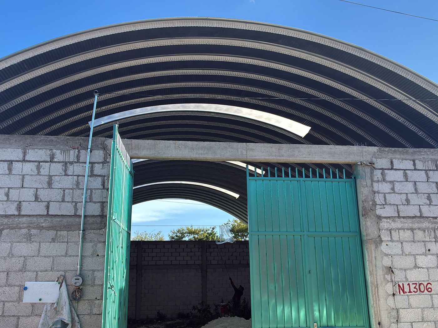 Nave de block con arcotecho en La Purísima