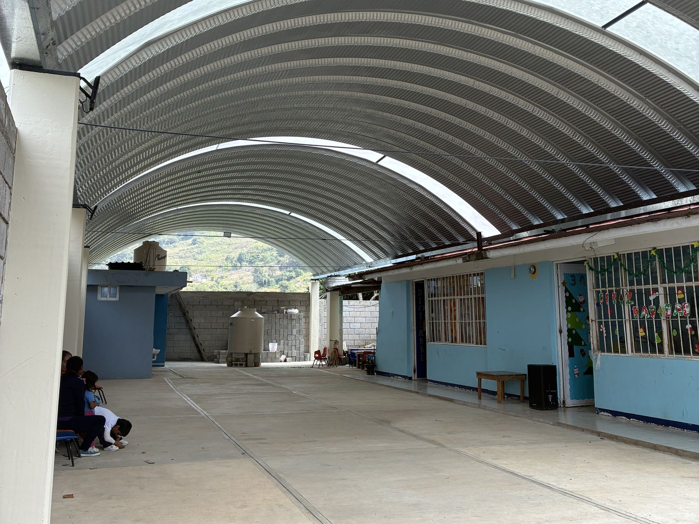 Patio escolar techado en San Juan Bautista Cuicatlán